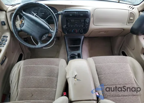 2000 Ford Explorer Xlt from USA, damaged, VIN 1FMZU63X5YUB61399